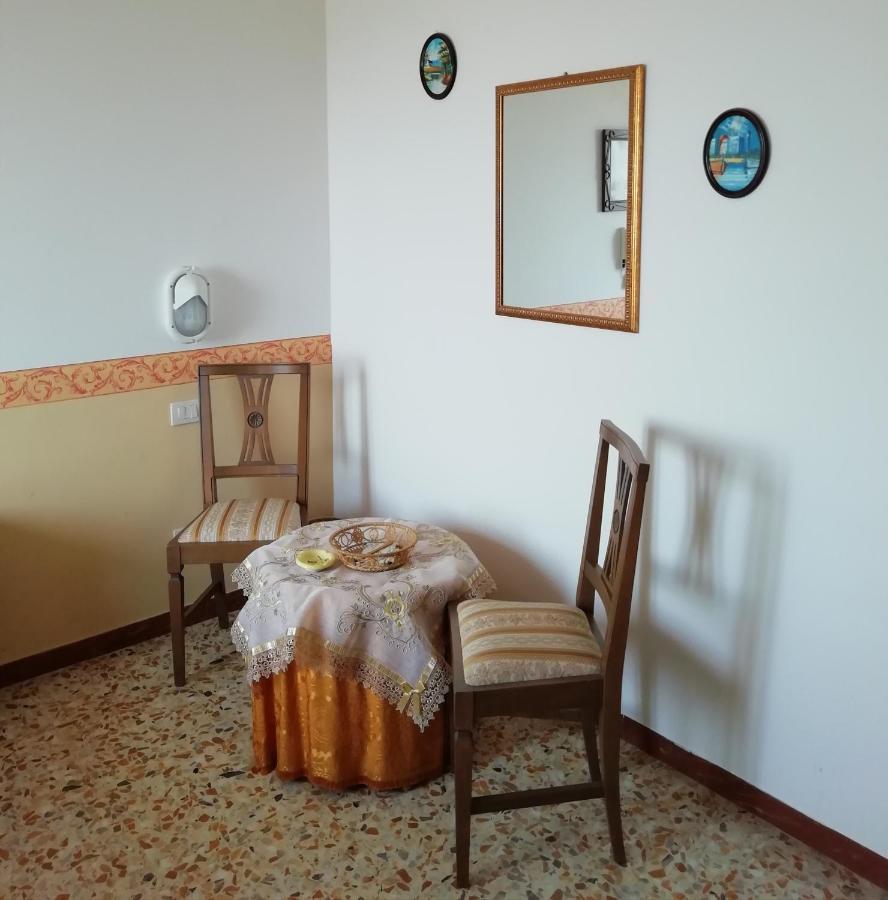 Albergo La Torre Radicofani Kültér fotó